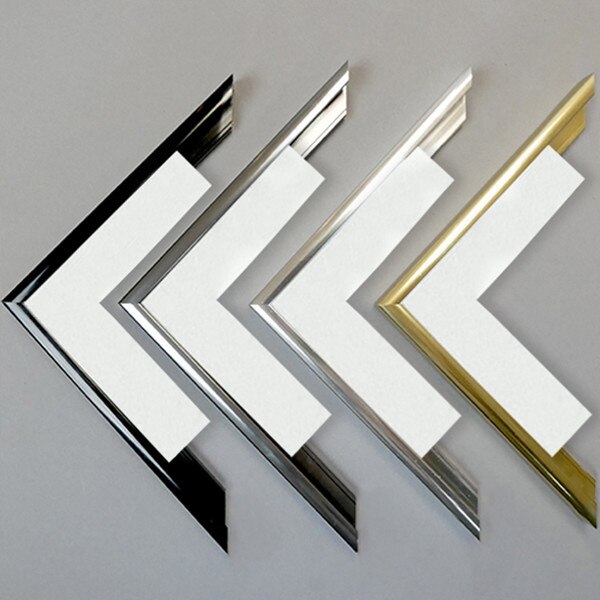 Aluminum frames in 4 colors.
